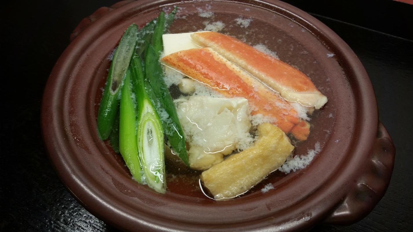 京都の季節料理すっぽん鍋・筍料理・鱧料理の専門店三栄のカニ鍋