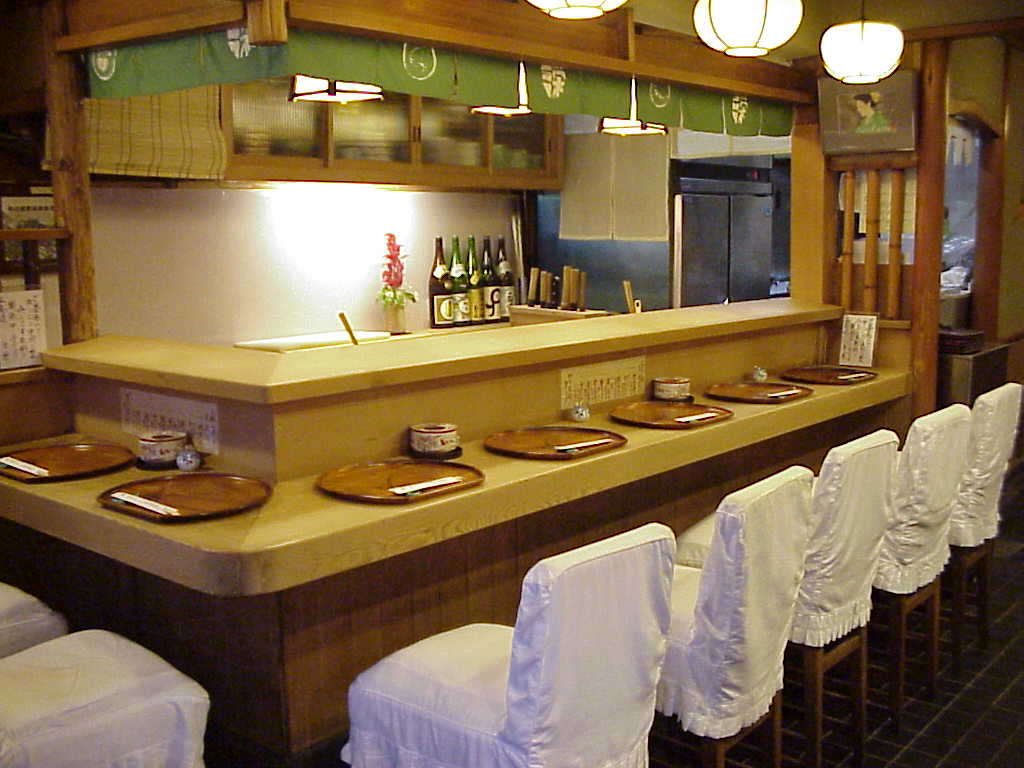 京都の季節料理すっぽん鍋・筍料理・鱧料理の専門店三栄のカウンター席